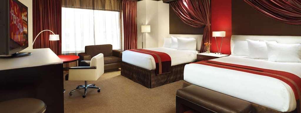 Ameristar Casino Hotel East Chicago Стая снимка